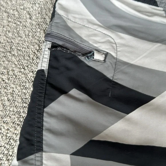 Patagonia men’s shorts size 40 - Picture 2 of 6